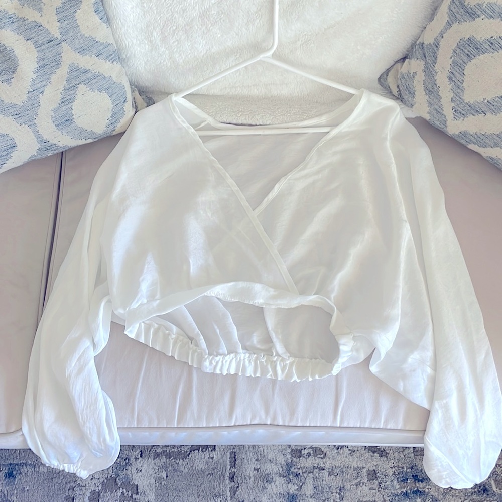 12th tribe white long sleeve v-neck crop top